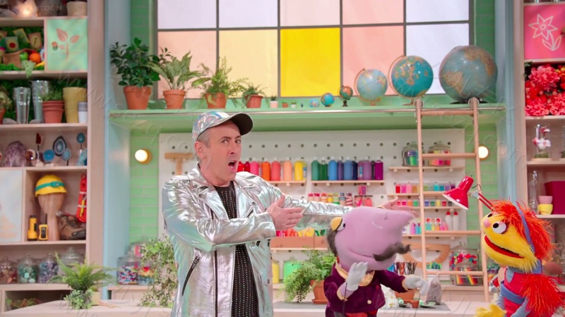 布偶小帮手的剧照截图1