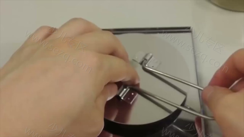 颜色屋的剧照截图3