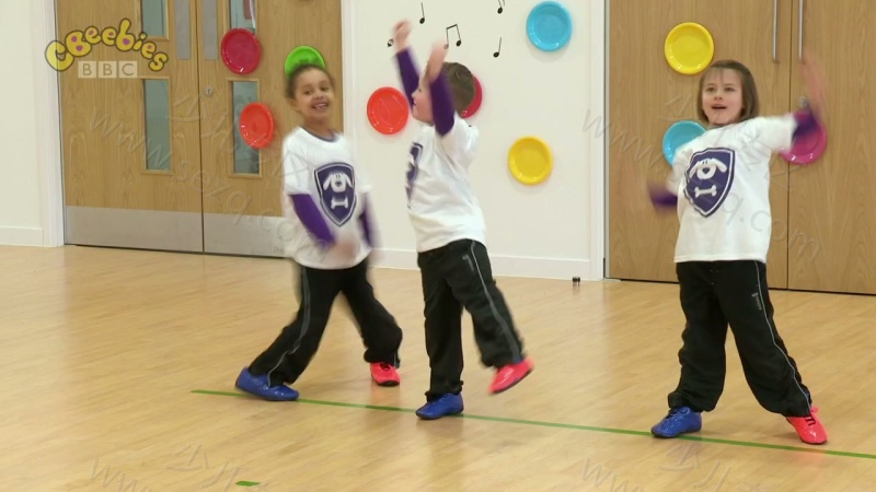 足球小狗的剧照截图1