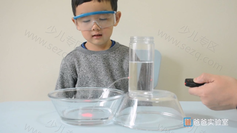 爸爸实验室的剧照截图7