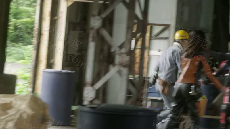 艾克斯奥特曼的剧照截图2