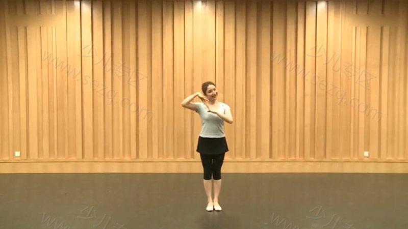 舞协中国舞蹈考级教材第四版的剧照截图6