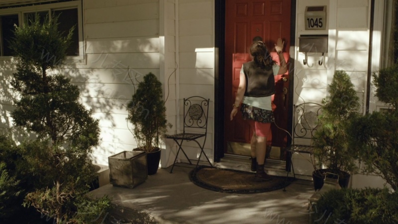 安妮与机器人的剧照截图3